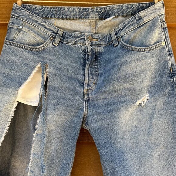 & Denim Boyfriend Fit Destroyed Taille Basse Light Blue Jeans Size 10 - Picture 2 of 13